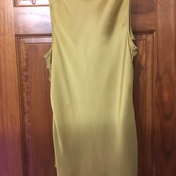 Sleeveless Top - Picture 2 of 4